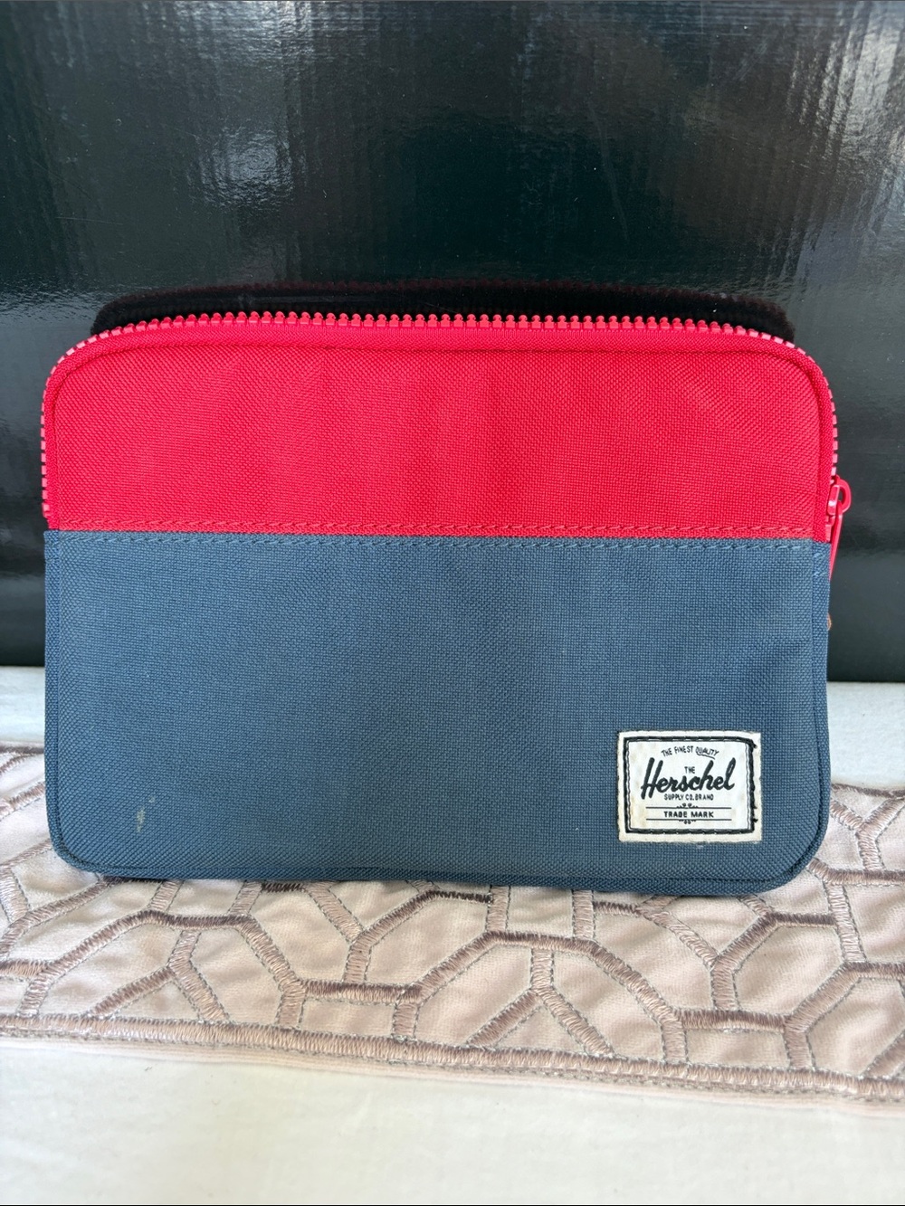 Herschel Two-Tone Red and Blue IPad mimics case